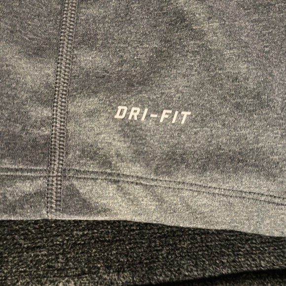 Nike 1/4 zip up - Picture 3 of 6